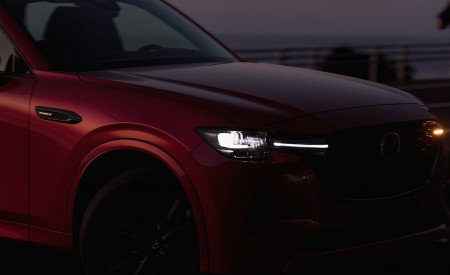 2023 Mazda CX-60 PHEV Headlight Wallpapers 450x275 (20)