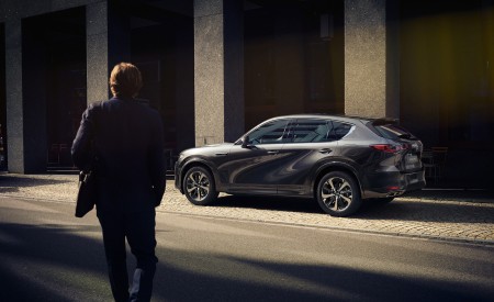 2023 Mazda CX-60 PHEV Rear Three-Quarter Wallpapers 450x275 (22)