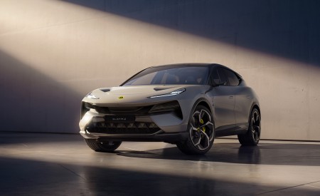 2024 Lotus Eletre Front Three-Quarter Wallpapers 450x275 (3)