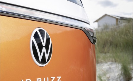 2024 Volkswagen ID. Buzz Badge Wallpapers  450x275 (73)