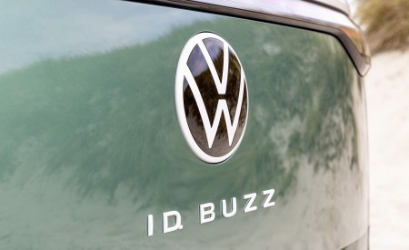 2024 Volkswagen ID. Buzz Badge Wallpapers 450x275 (107)