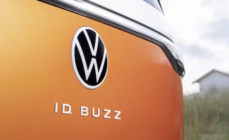 2024 Volkswagen ID. Buzz Badge Wallpapers 450x275 (75)
