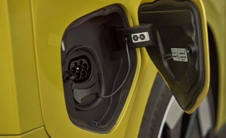 2024 Volkswagen ID. Buzz Charging Connector Wallpapers 450x275 (237)
