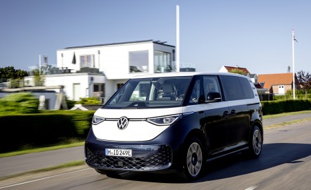 2024 Volkswagen ID. Buzz Front Three-Quarter Wallpapers  450x275 (117)