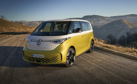 2024 Volkswagen ID. Buzz Front Three-Quarter Wallpapers 450x275 (215)