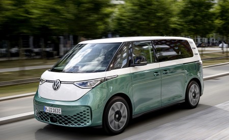 2024 Volkswagen ID. Buzz Front Three-Quarter Wallpapers 450x275 (92)