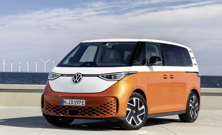 2024 Volkswagen ID. Buzz Front Three-Quarter Wallpapers 450x275 (64)