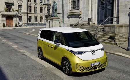 2024 Volkswagen ID. Buzz Front Three-Quarter Wallpapers 450x275 (10)