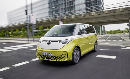 2024 Volkswagen ID. Buzz Front Three-Quarter Wallpapers 450x275 (7)