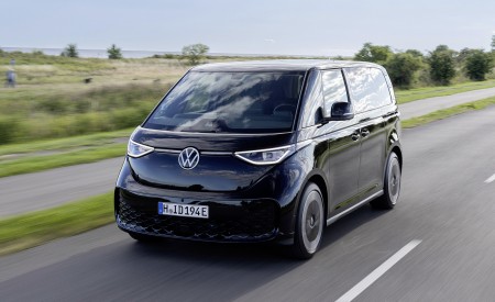 2024 Volkswagen ID. Buzz Front Three-Quarter Wallpapers 450x275 (152)