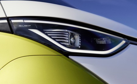 2024 Volkswagen ID. Buzz Headlight Wallpapers 450x275 (26)