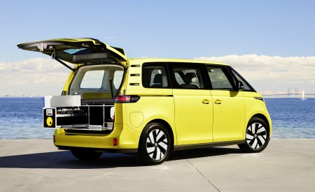 2024 Volkswagen ID. Buzz Rear Three-Quarter Wallpapers  450x275 (176)