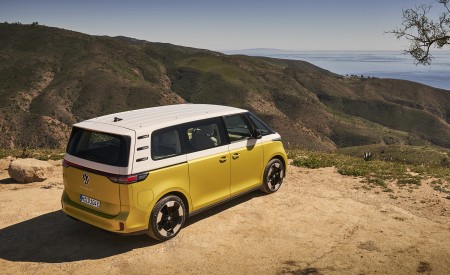 2024 Volkswagen ID. Buzz Rear Three-Quarter Wallpapers 450x275 (199)