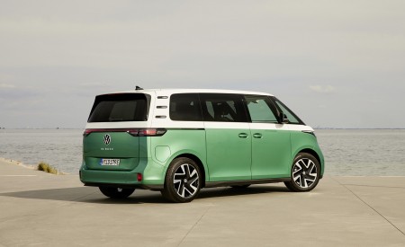 2024 Volkswagen ID. Buzz Rear Three-Quarter Wallpapers 450x275 (103)