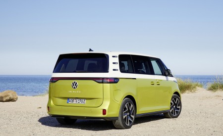 2024 Volkswagen ID. Buzz Rear Three-Quarter Wallpapers 450x275 (24)