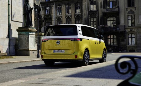 2024 Volkswagen ID. Buzz Rear Three-Quarter Wallpapers 450x275 (11)