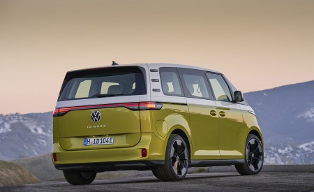 2024 Volkswagen ID. Buzz Rear Three-Quarter Wallpapers 450x275 (211)