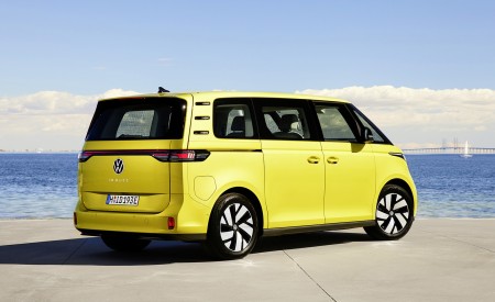 2024 Volkswagen ID. Buzz Rear Three-Quarter Wallpapers 450x275 (173)
