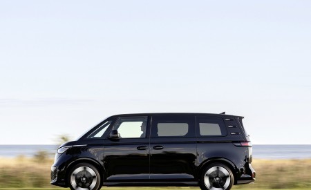 2024 Volkswagen ID. Buzz Side Wallpapers  450x275 (154)