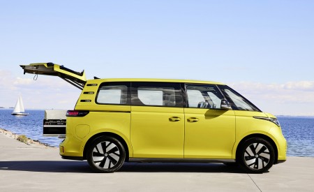 2024 Volkswagen ID. Buzz Side Wallpapers 450x275 (174)