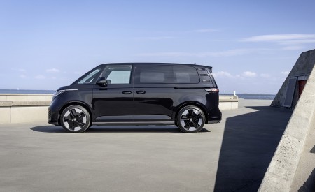 2024 Volkswagen ID. Buzz Side Wallpapers 450x275 (159)