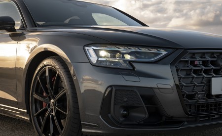 2022 Audi S8 (UK-Spec) Detail Wallpapers 450x275 (22)
