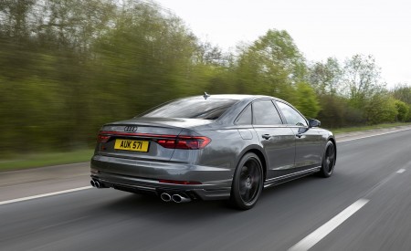 2022 Audi S8 (UK-Spec) Rear Three-Quarter Wallpapers 450x275 (9)
