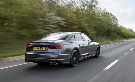 2022 Audi S8 (UK-Spec) Rear Three-Quarter Wallpapers 450x275 (11)