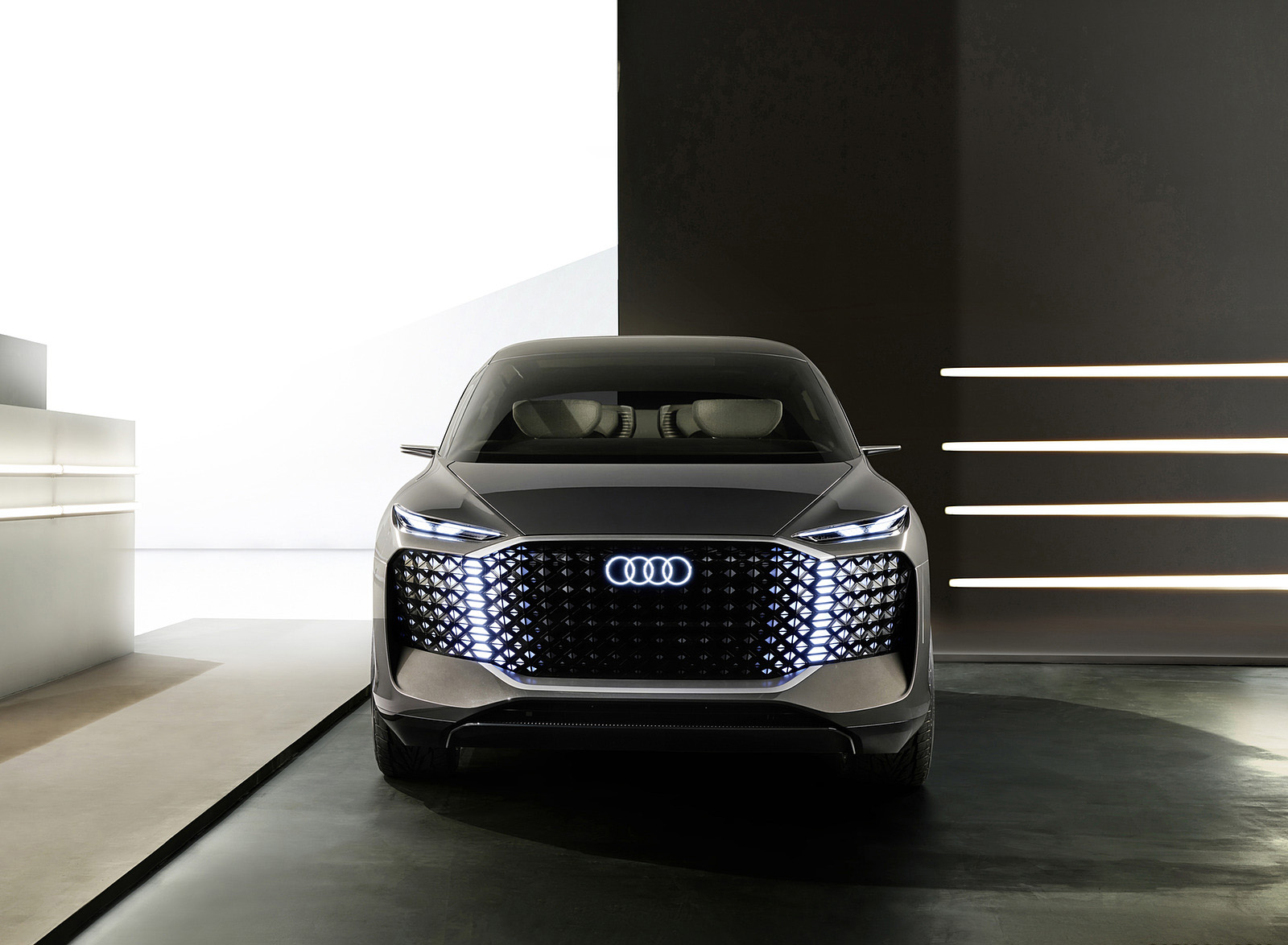 2022 Audi Urbansphere Concept (Color: Electric Slate) Front Wallpapers (15)