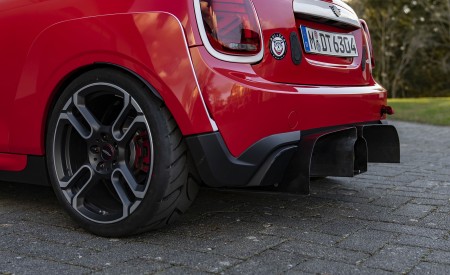 2022 MINI John Cooper Works 24h Nürburgring Detail Wallpapers 450x275 (35)