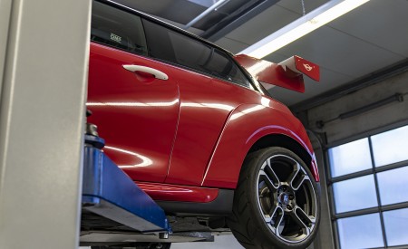 2022 MINI John Cooper Works 24h Nürburgring Detail Wallpapers 450x275 (40)