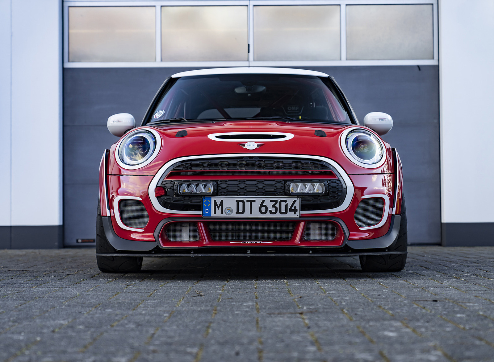 2022 MINI John Cooper Works 24h Nürburgring Front Wallpapers (14)