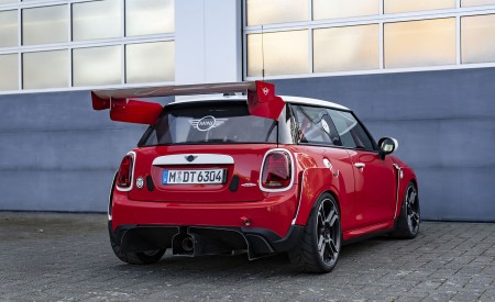 2022 MINI John Cooper Works 24h Nürburgring Rear Three-Quarter Wallpapers 450x275 (5)