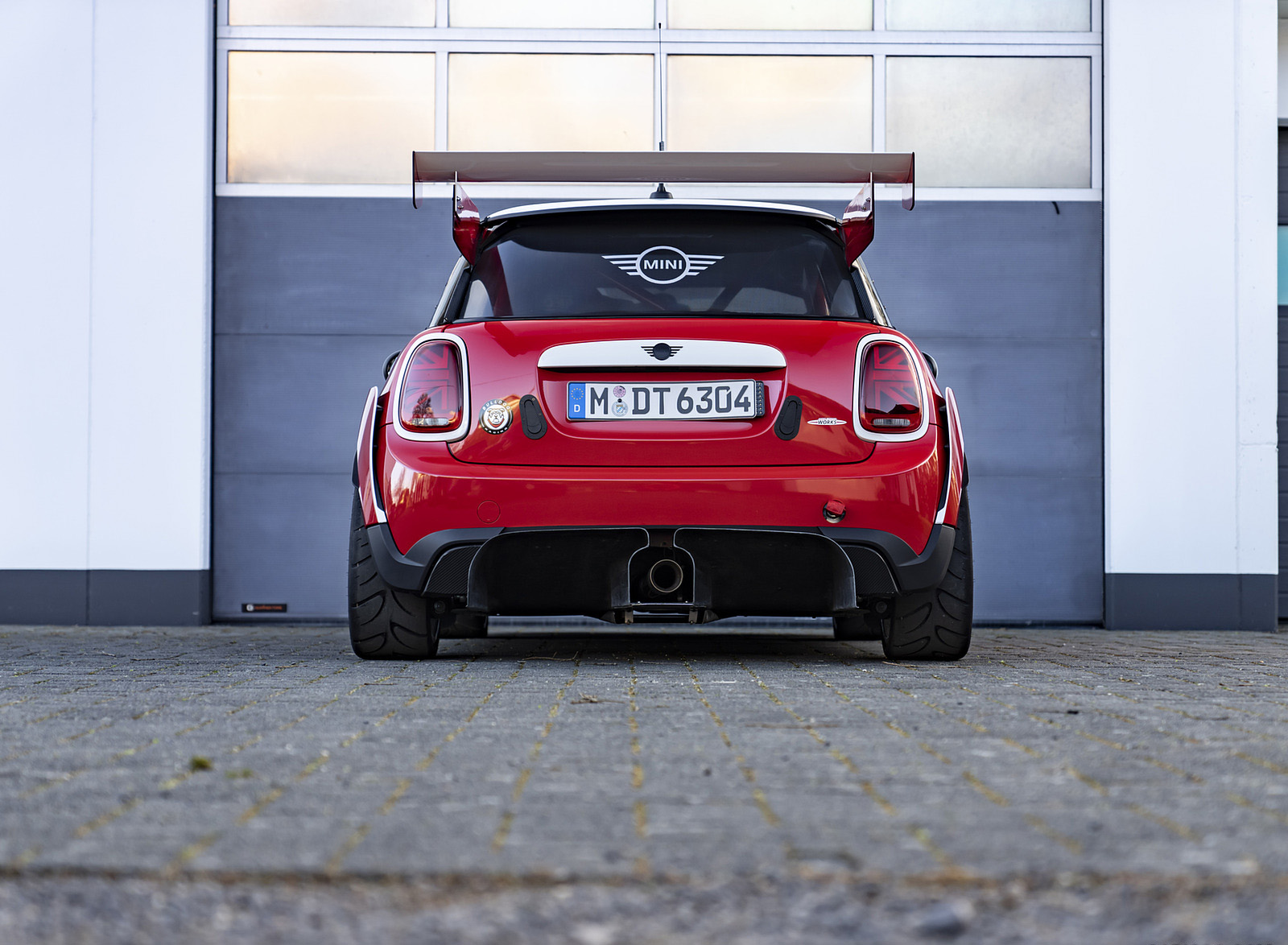 2022 MINI John Cooper Works 24h Nürburgring Rear Wallpapers (11)