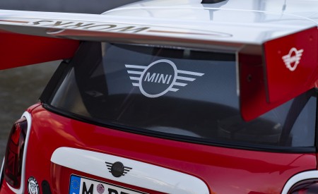 2022 MINI John Cooper Works 24h Nürburgring Spoiler Wallpapers 450x275 (33)