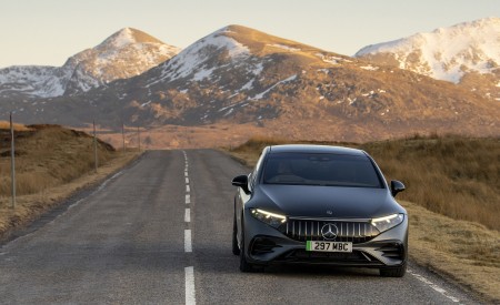 2022 Mercedes-AMG EQS 53 (UK-Spec) Front Wallpapers 450x275 (10)