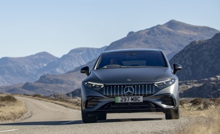 2022 Mercedes-AMG EQS 53 (UK-Spec) Front Wallpapers 450x275 (5)