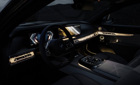 2023 BMW 7 Series 760i xDrive Interior Wallpapers 450x275 (33)