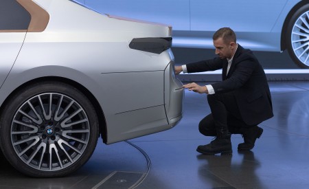 2023 BMW 7 Series Design Process Wallpapers 450x275 (87)