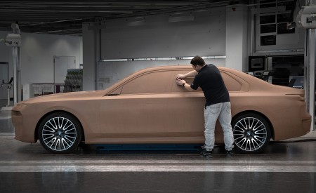 2023 BMW 7 Series Design Process Wallpapers 450x275 (91)