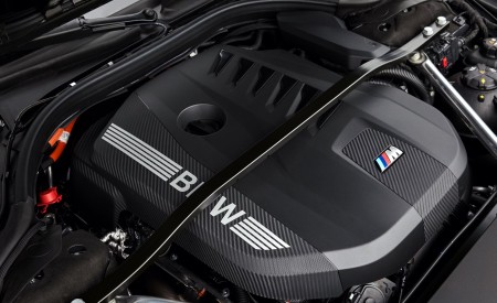 2023 BMW M760e xDrive Engine Wallpapers 450x275 (35)