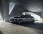 2023 BMW M760e xDrive Front Three-Quarter Wallpapers 150x120 (7)