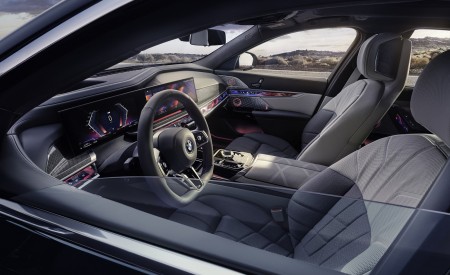 2023 BMW M760e xDrive Interior Wallpapers 450x275 (65)