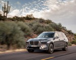 2023 BMW X7 Front Three-Quarter Wallpapers 150x120 (14)