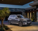 2023 BMW X7 Front Three-Quarter Wallpapers 150x120 (44)