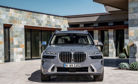 2023 BMW X7 Front Wallpapers 450x275 (34)