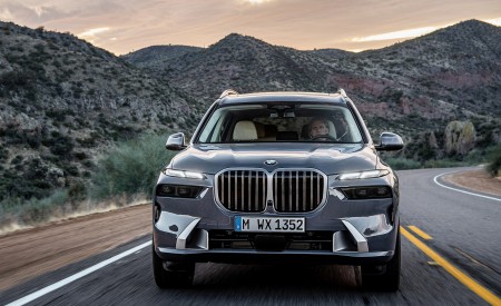 2023 BMW X7 Front Wallpapers 450x275 (7)