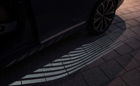 2023 BMW X7 Ground Projection Wallpapers 450x275 (51)