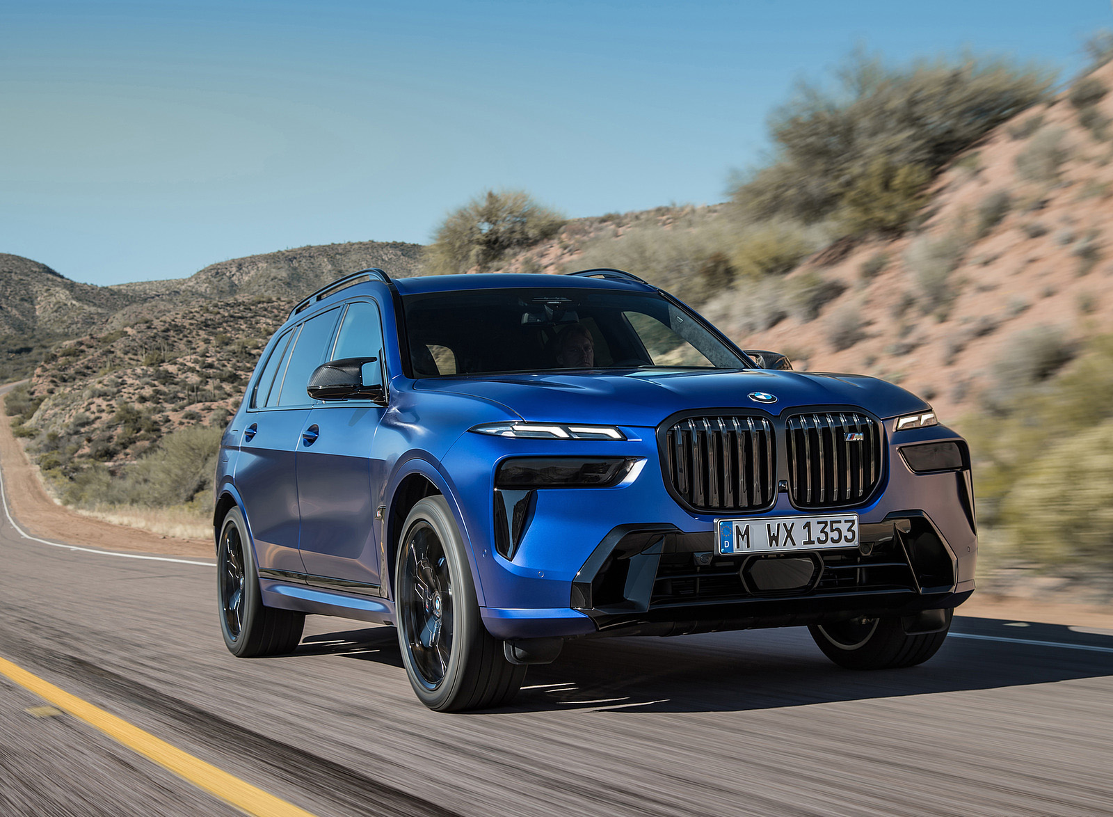2023 BMW X7 M60i xDrive Front Three-Quarter Wallpapers (2)