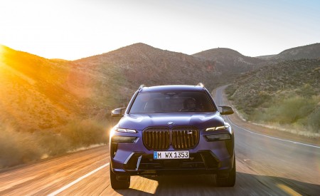 2023 BMW X7 M60i xDrive Front Wallpapers 450x275 (7)